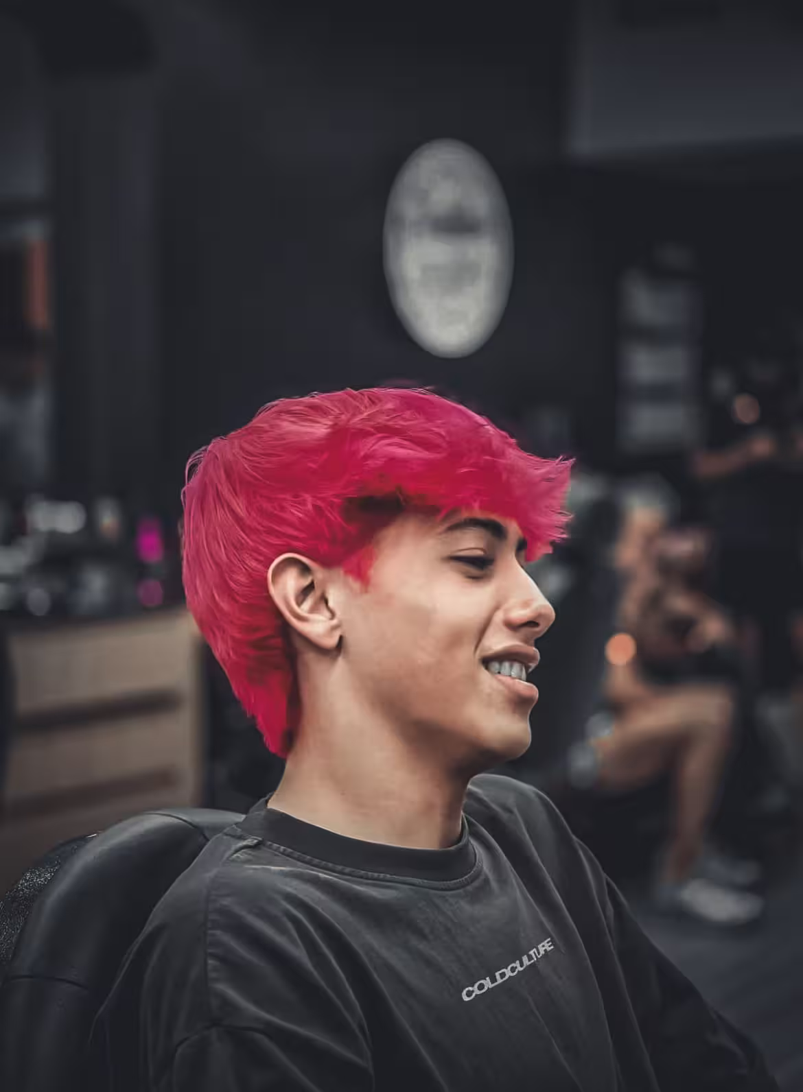 Coloración de cabello para hombres en Buddha's Cuts & Shaves Caracas