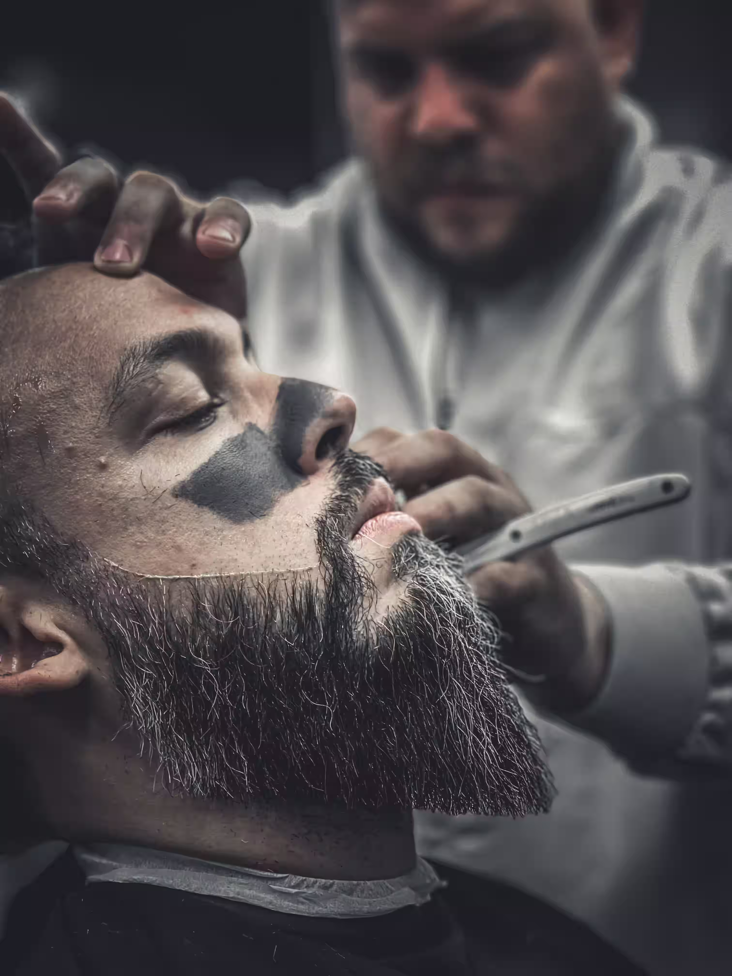 Servicio combinado de corte y barba en Buddha's Cuts & Shaves Caracas